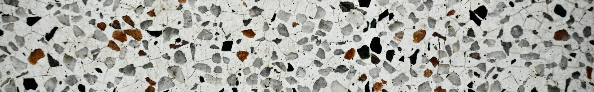 Designboden in Terrazzo-Optik