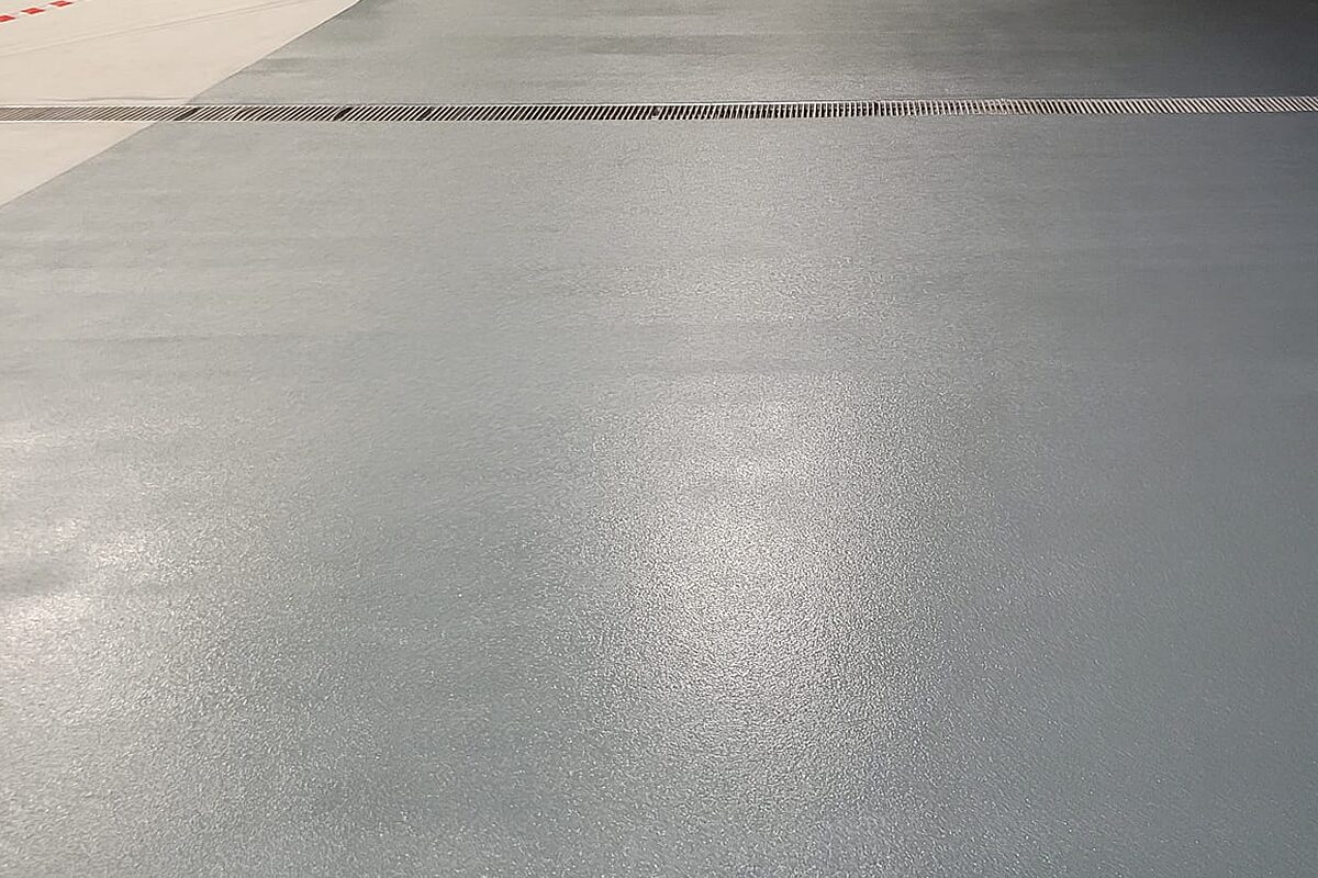 Epoxyboden – strapazierfähiger Designboden in matter Ausführung