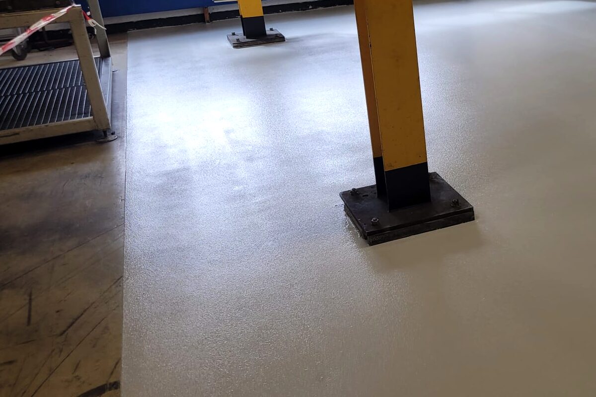 Schadhafter Industrieboden